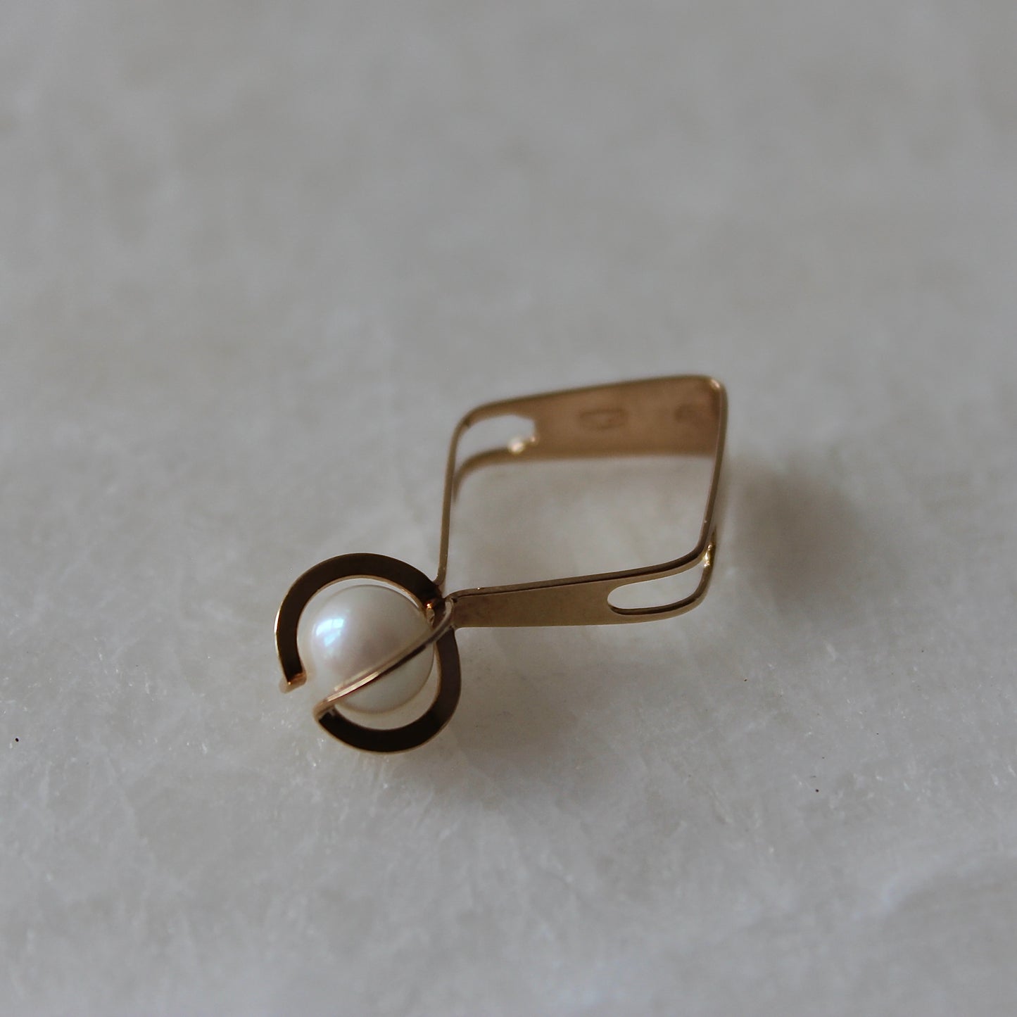 Elis Kauppi Pendant