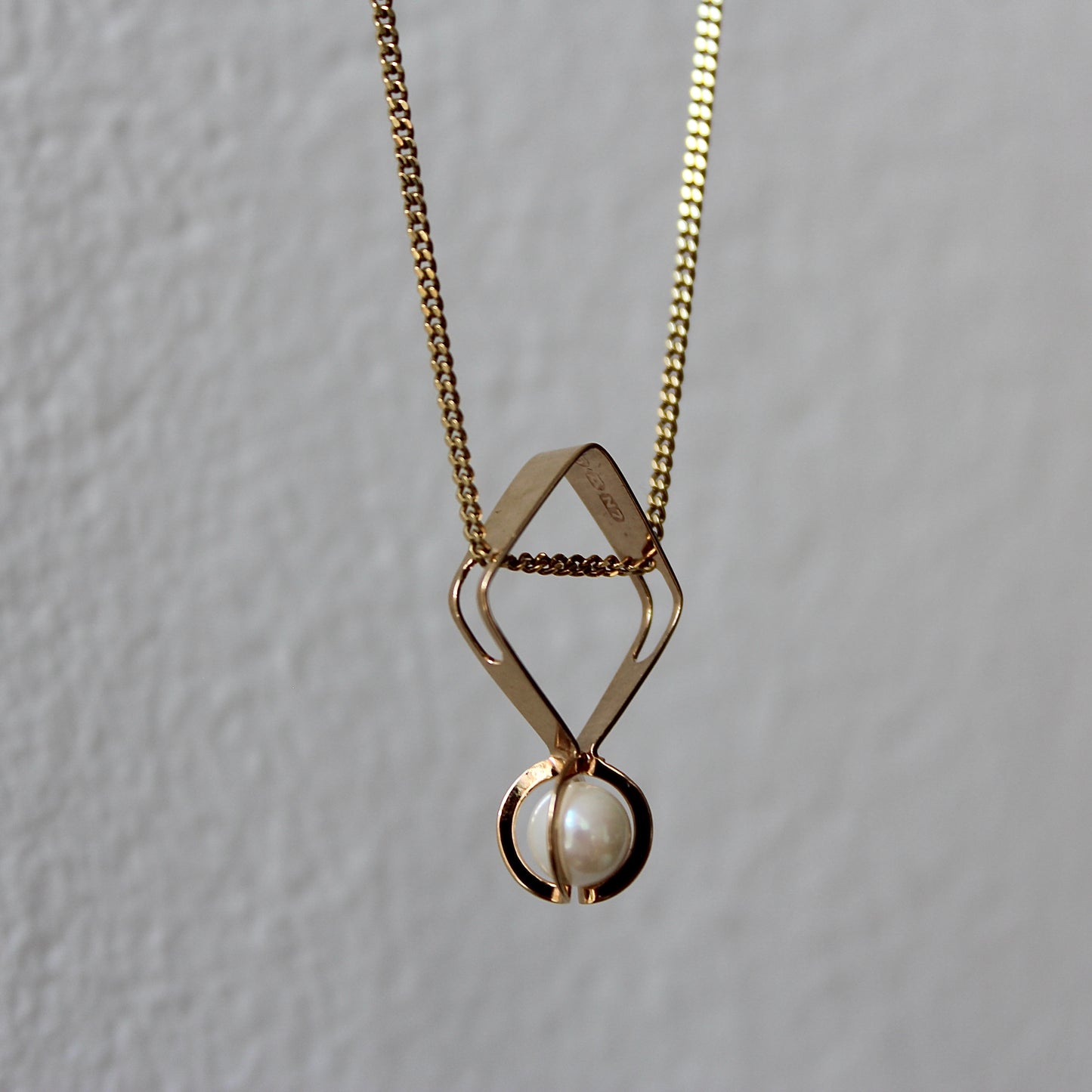 Elis Kauppi Pendant