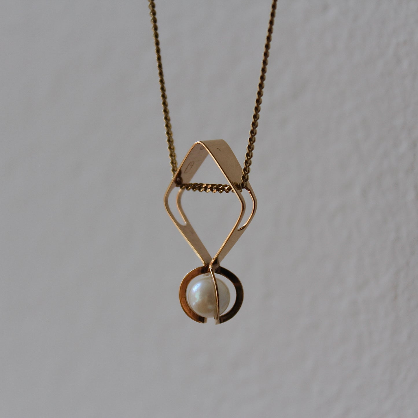 Elis Kauppi Pendant