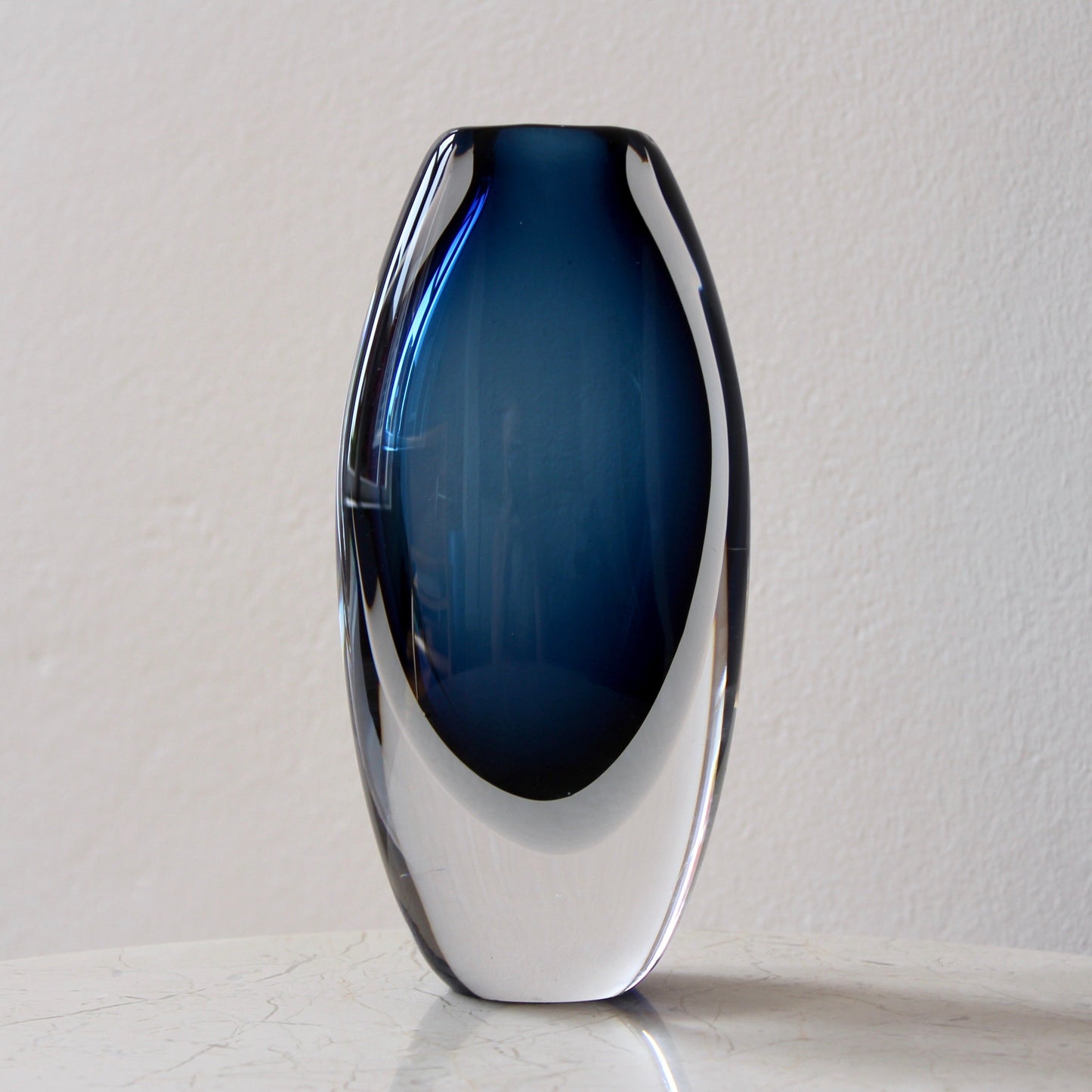 Vicke Lindstrand Vase