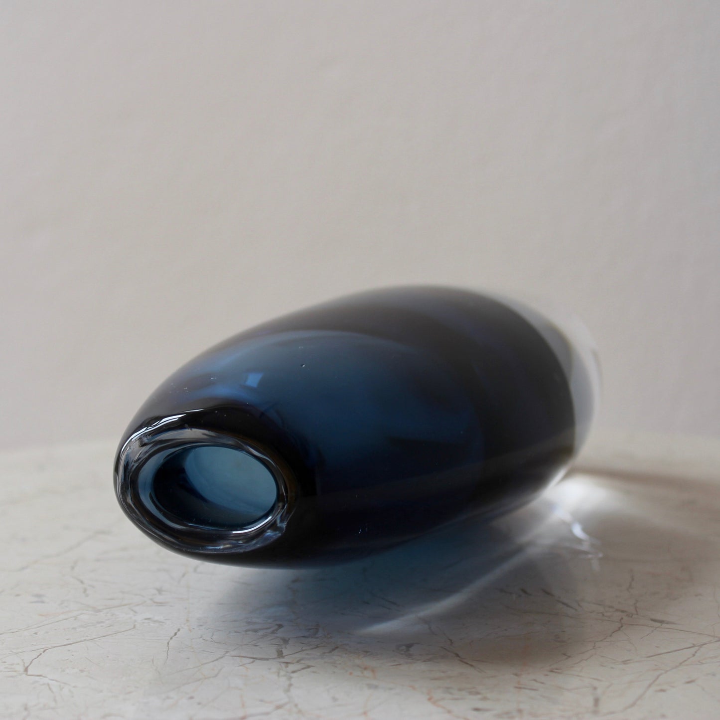 Vicke Lindstrand Vase