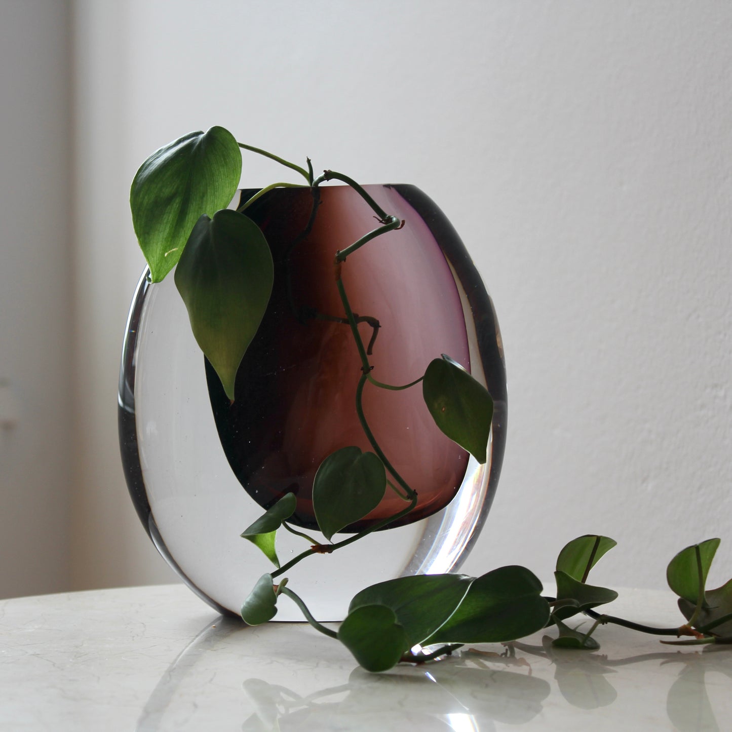 Vicke Lindstrand Vase