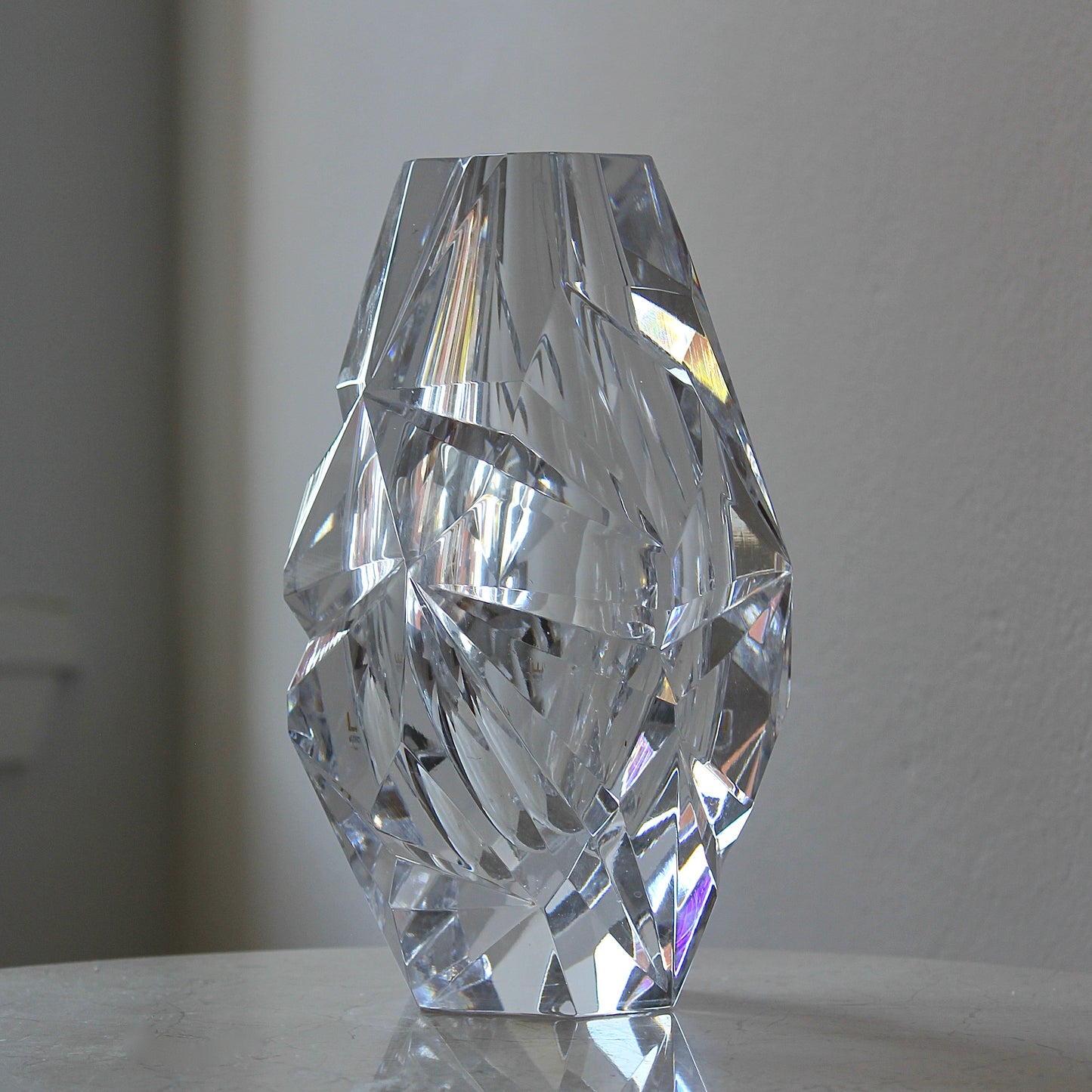 Vicke Lindstrand Vase