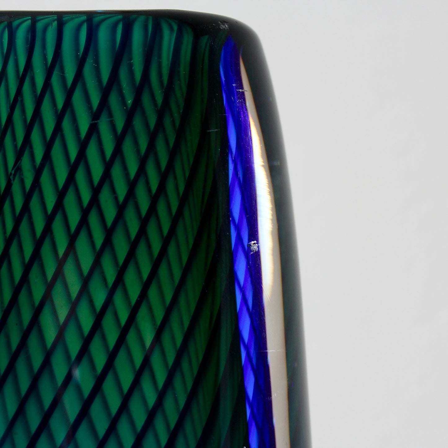 Vicke Lindstrand Vase
