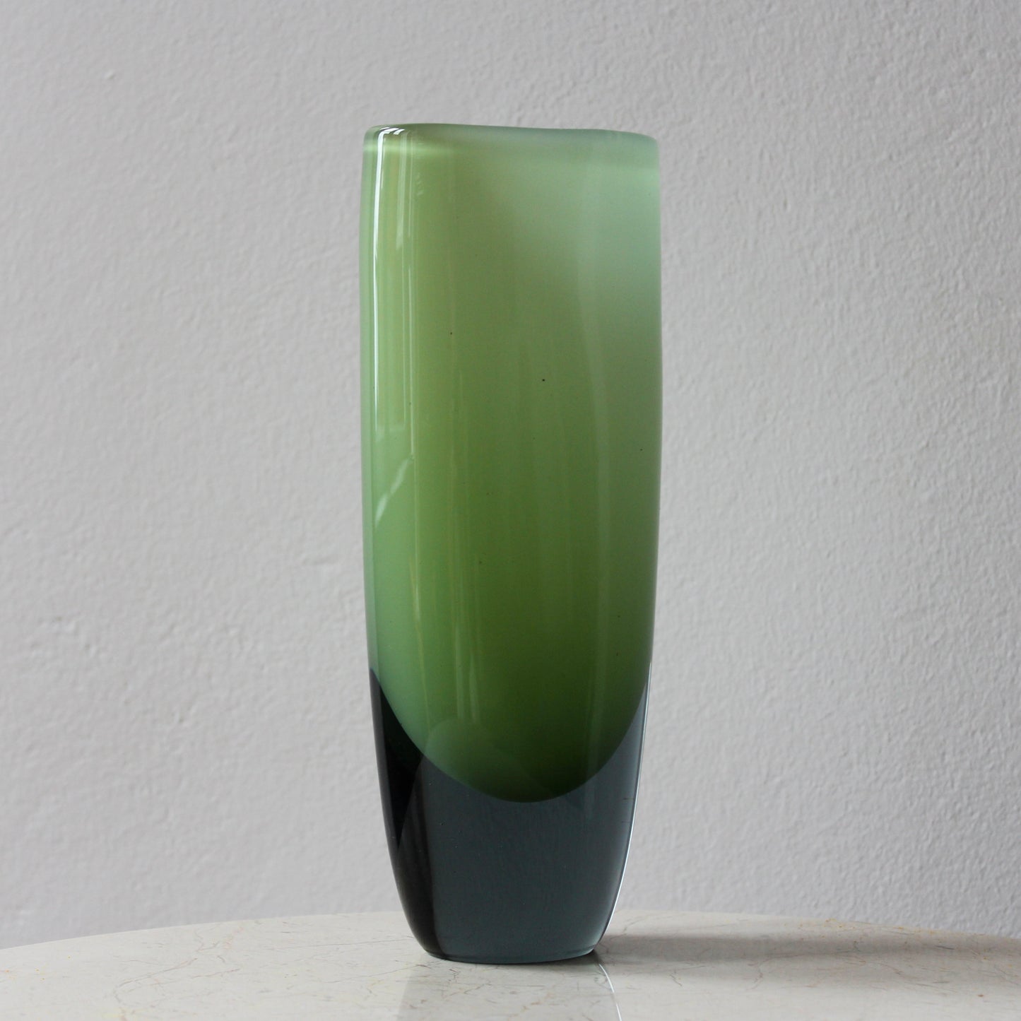 Vicke Lindstrand Vase