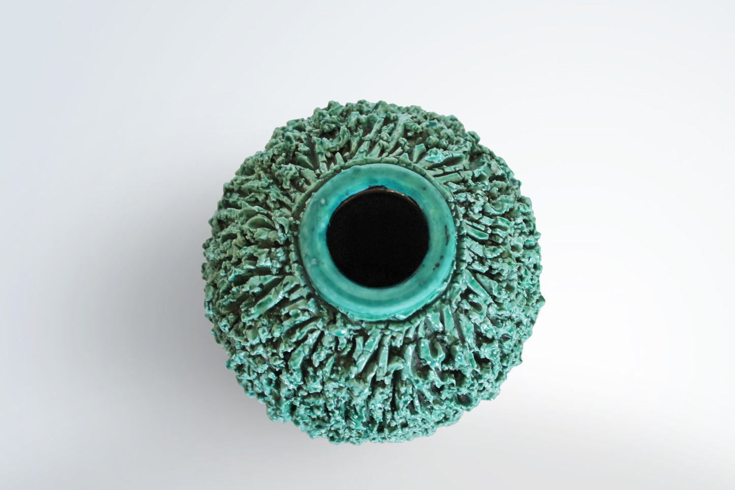 GUNNAR NYLUND VASE