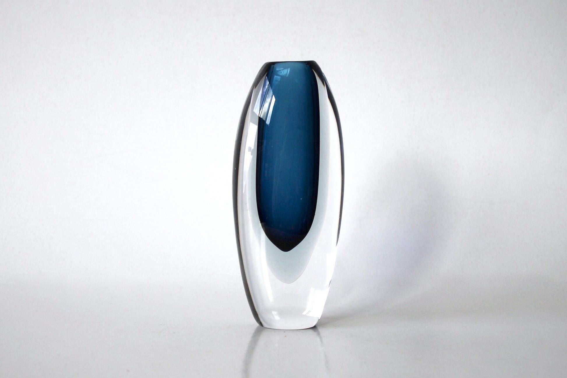 Vicke Lindstrand Vase