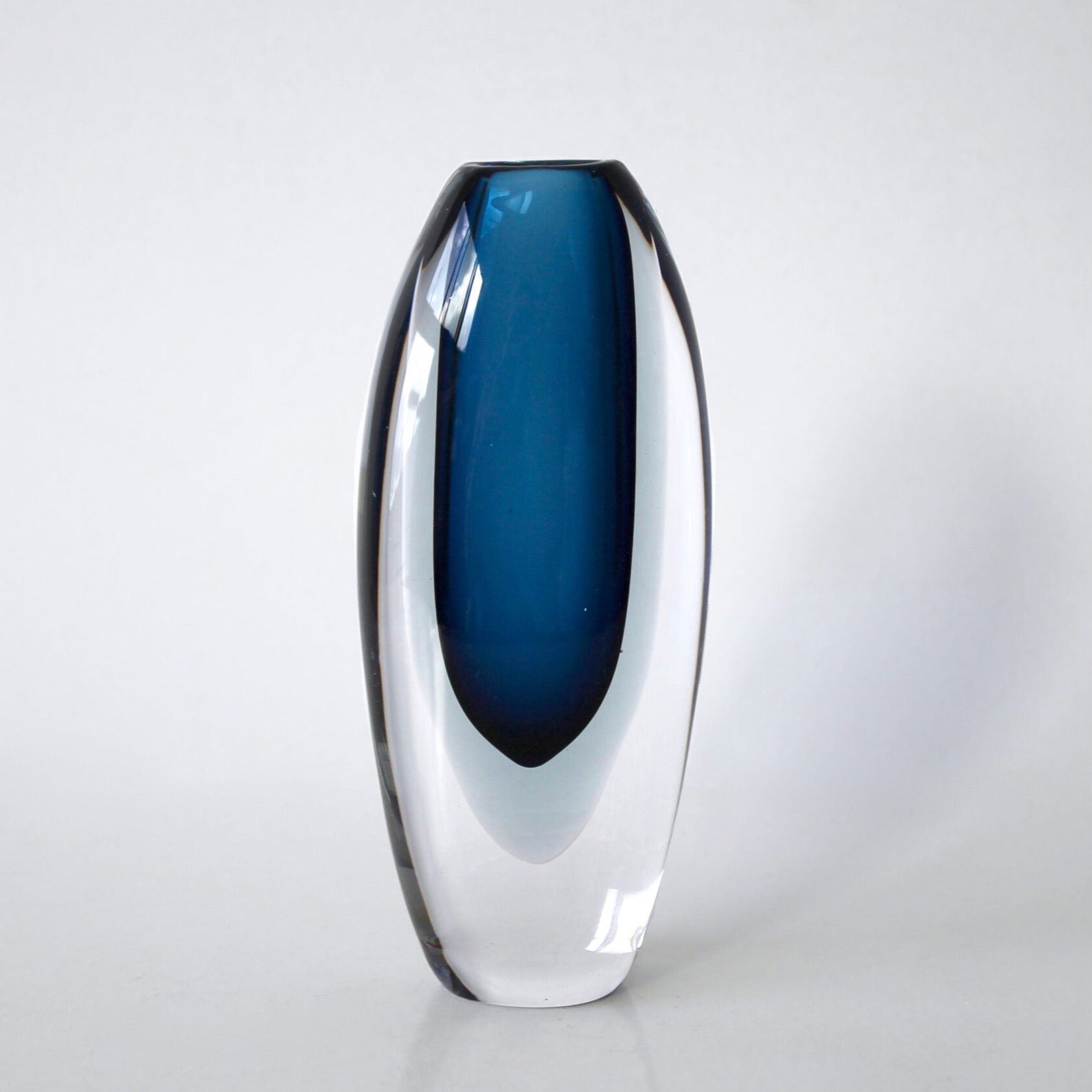 Vicke Lindstrand Vase
