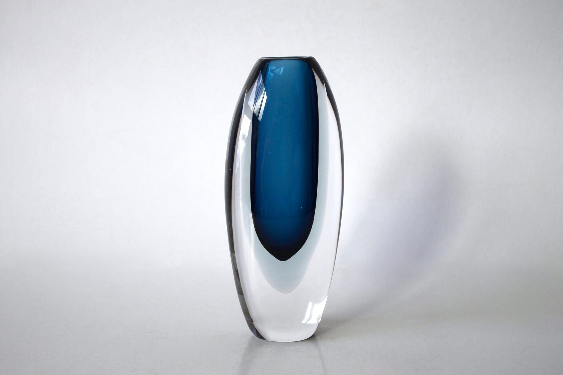 Vicke Lindstrand Vase