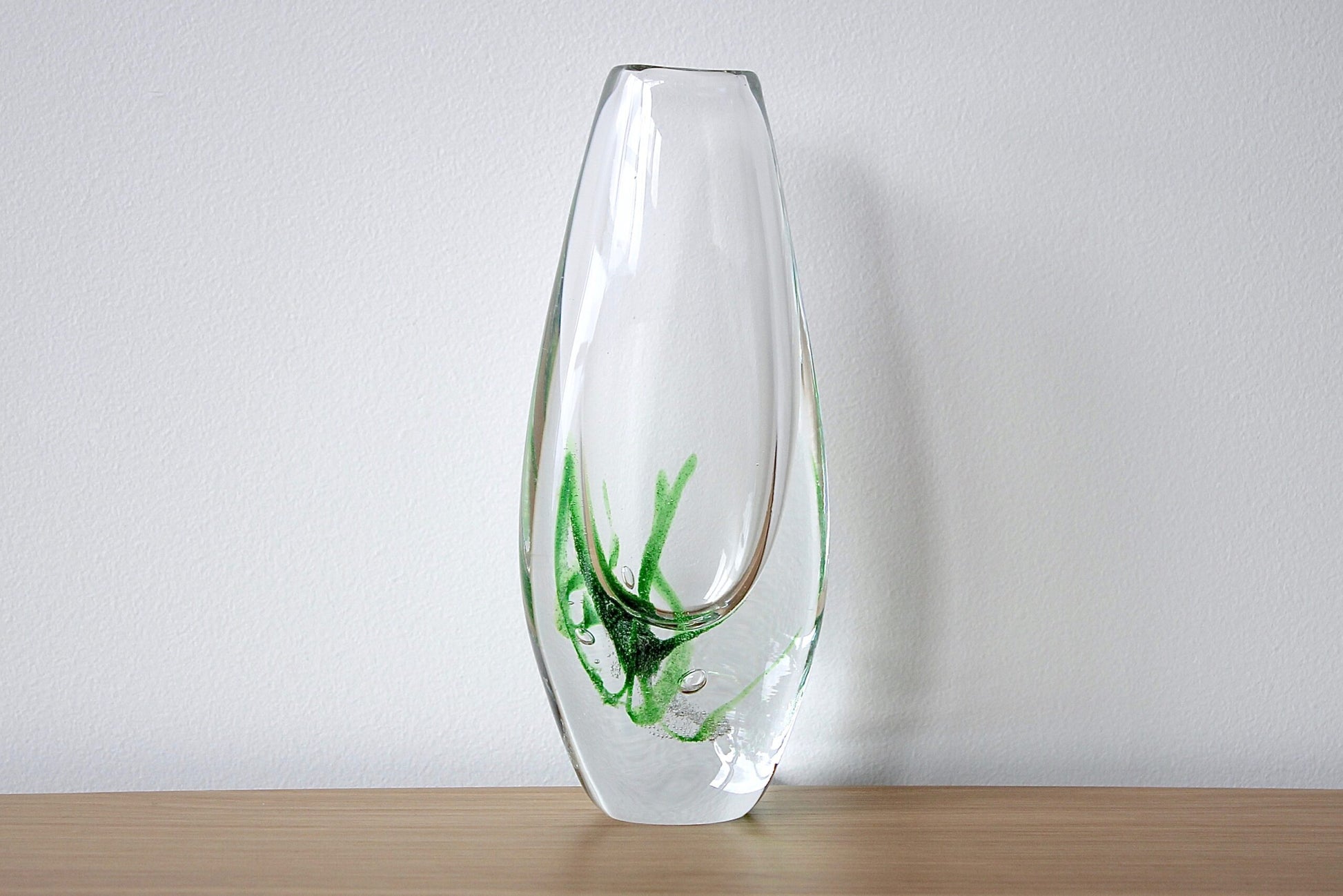 Vicke Lindstrand Vase