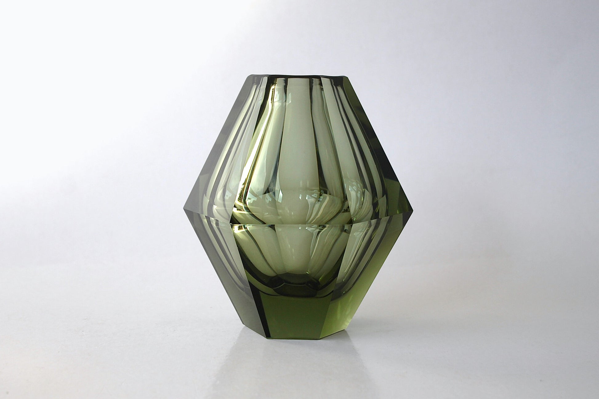 Vicke Lindstrand Vase