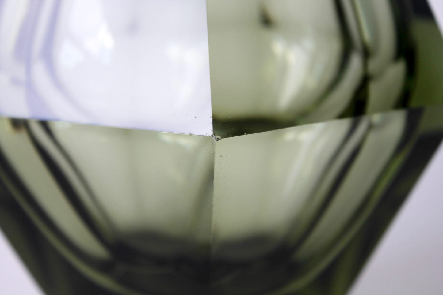 Vicke Lindstrand Vase