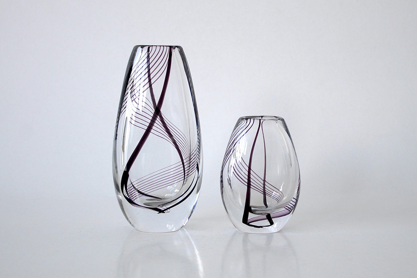 Vicke Lindstrand Vases