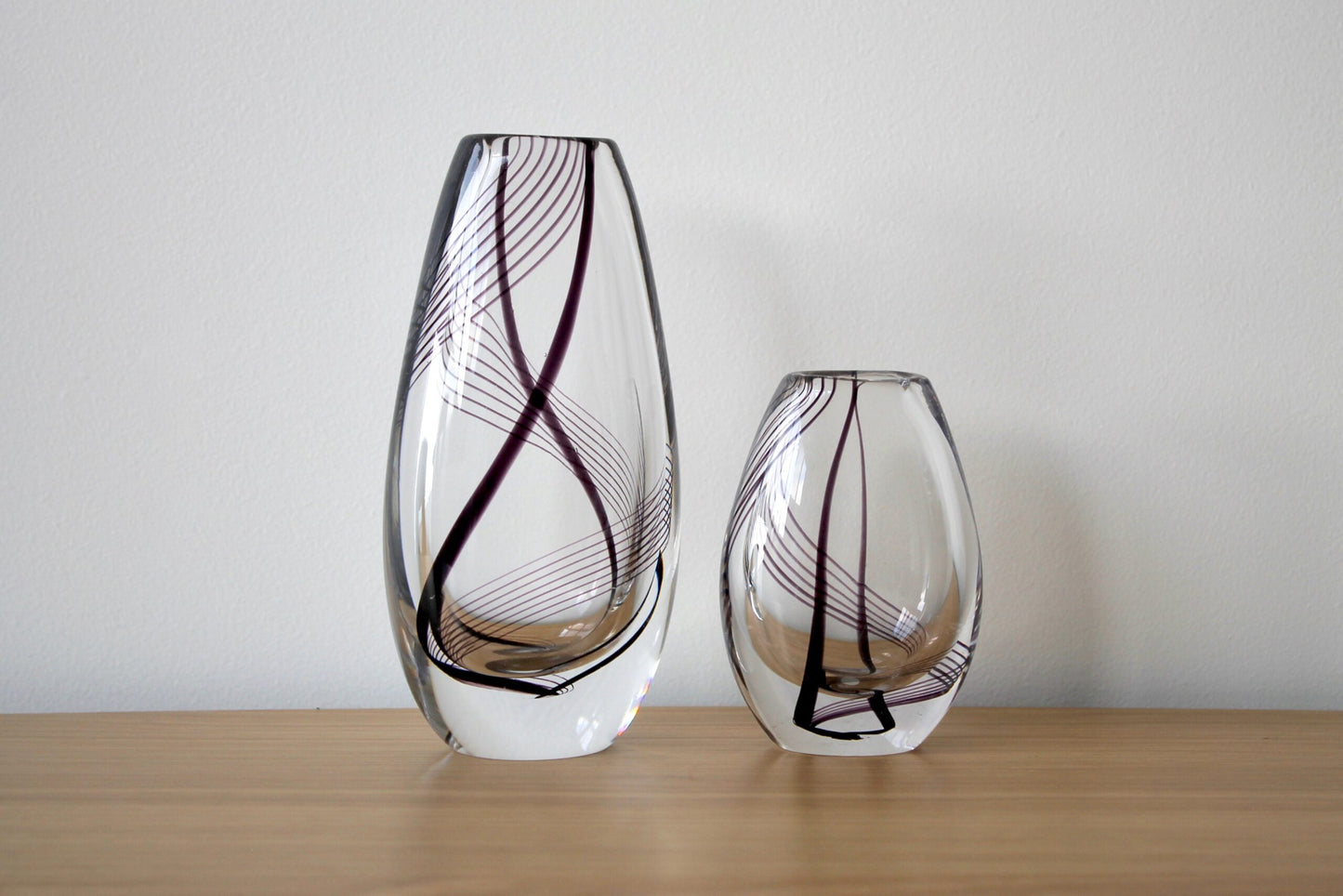 Vicke Lindstrand Vases