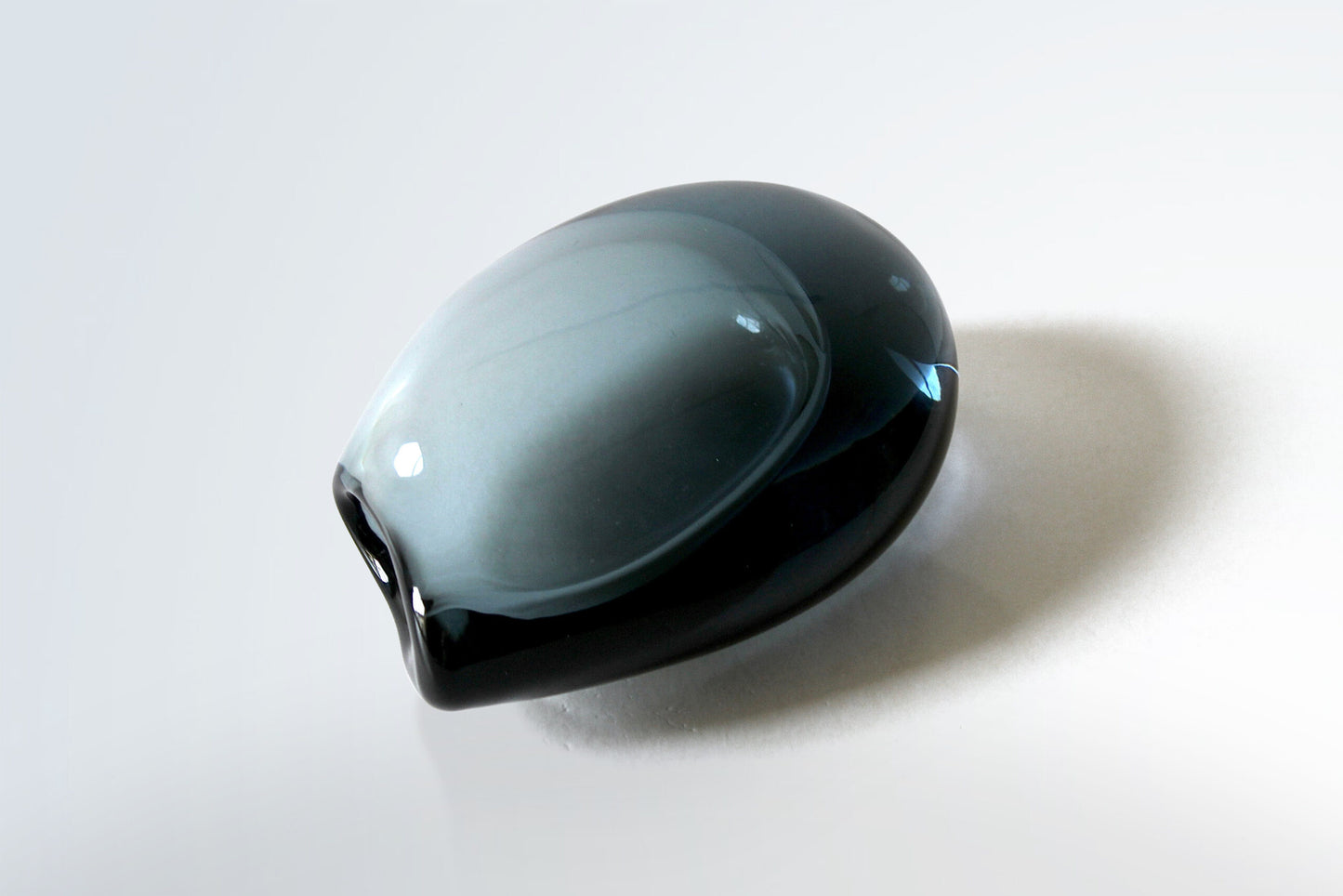 Vicke Lindstrand Vase