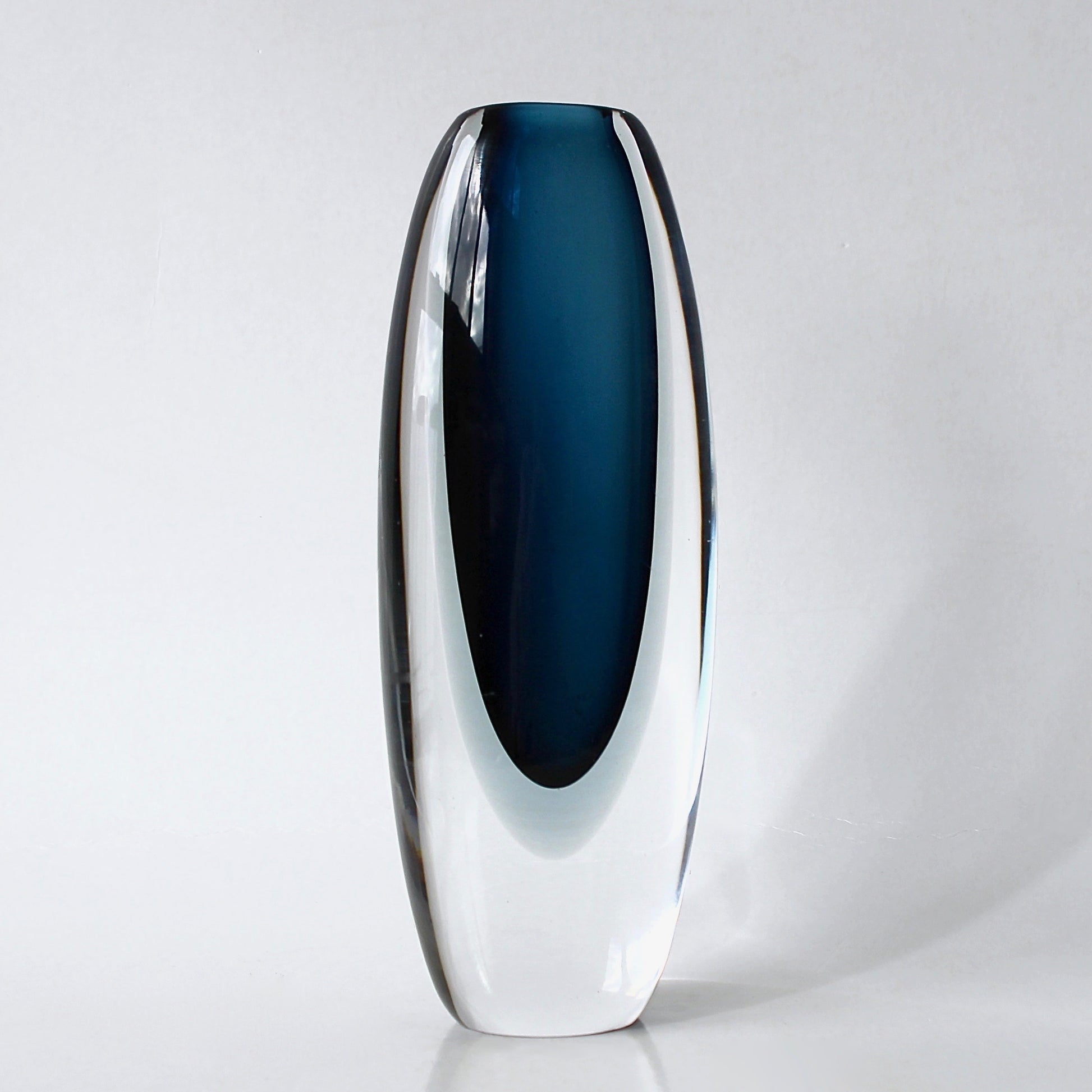 Vicke Lindstrand Vase