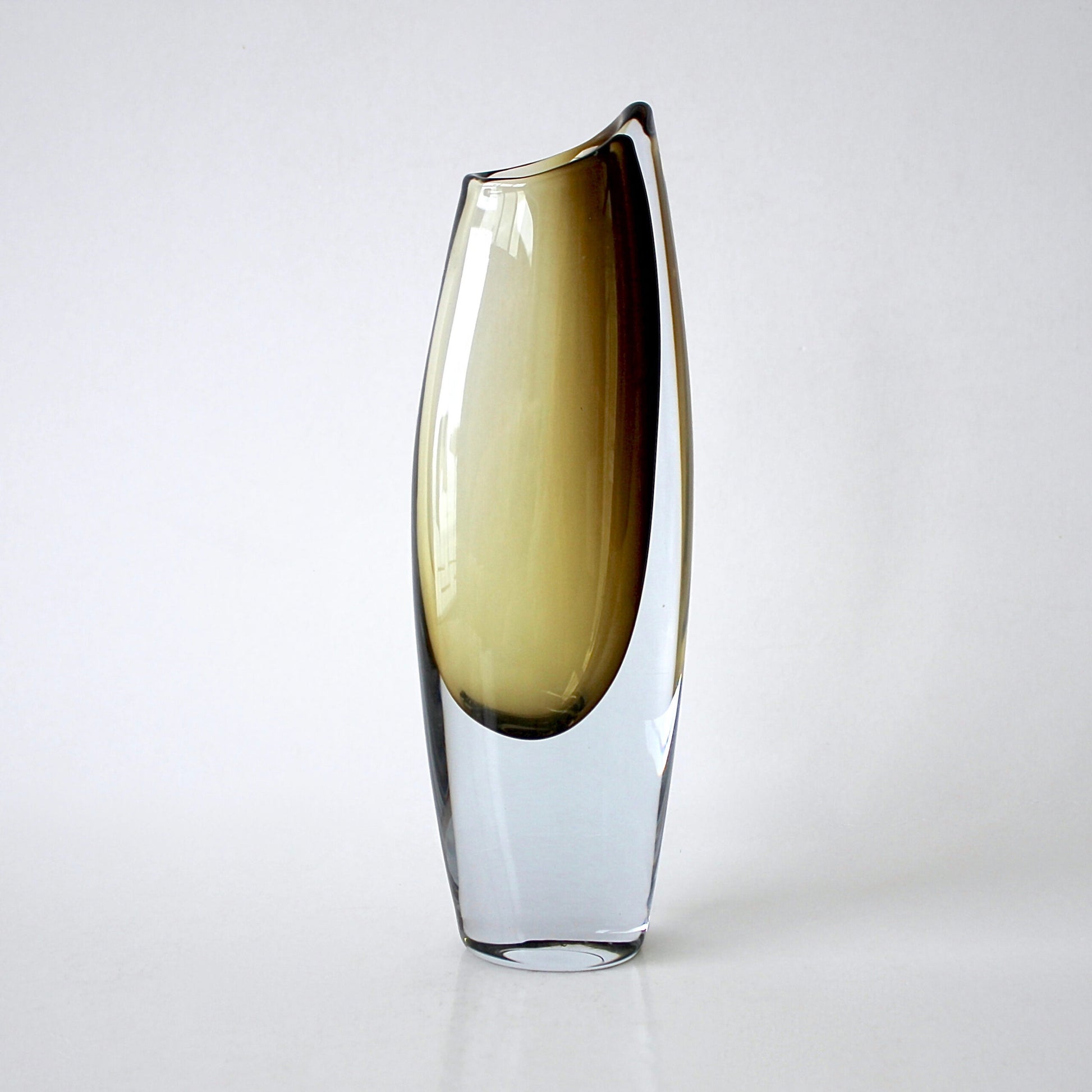 GUNNAR NYLUND VASE