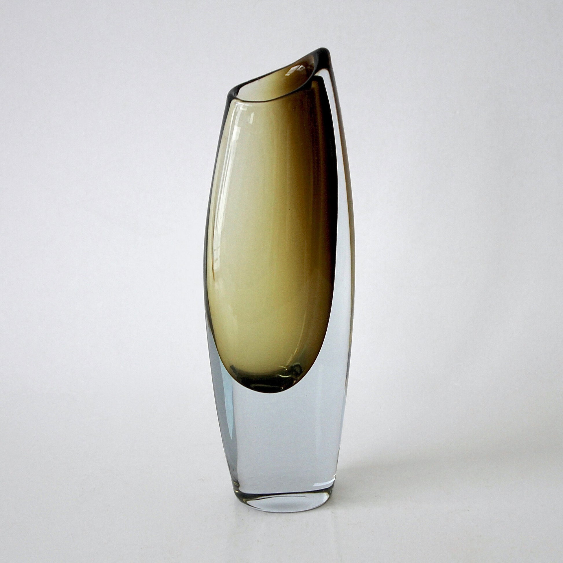 GUNNAR NYLUND VASE