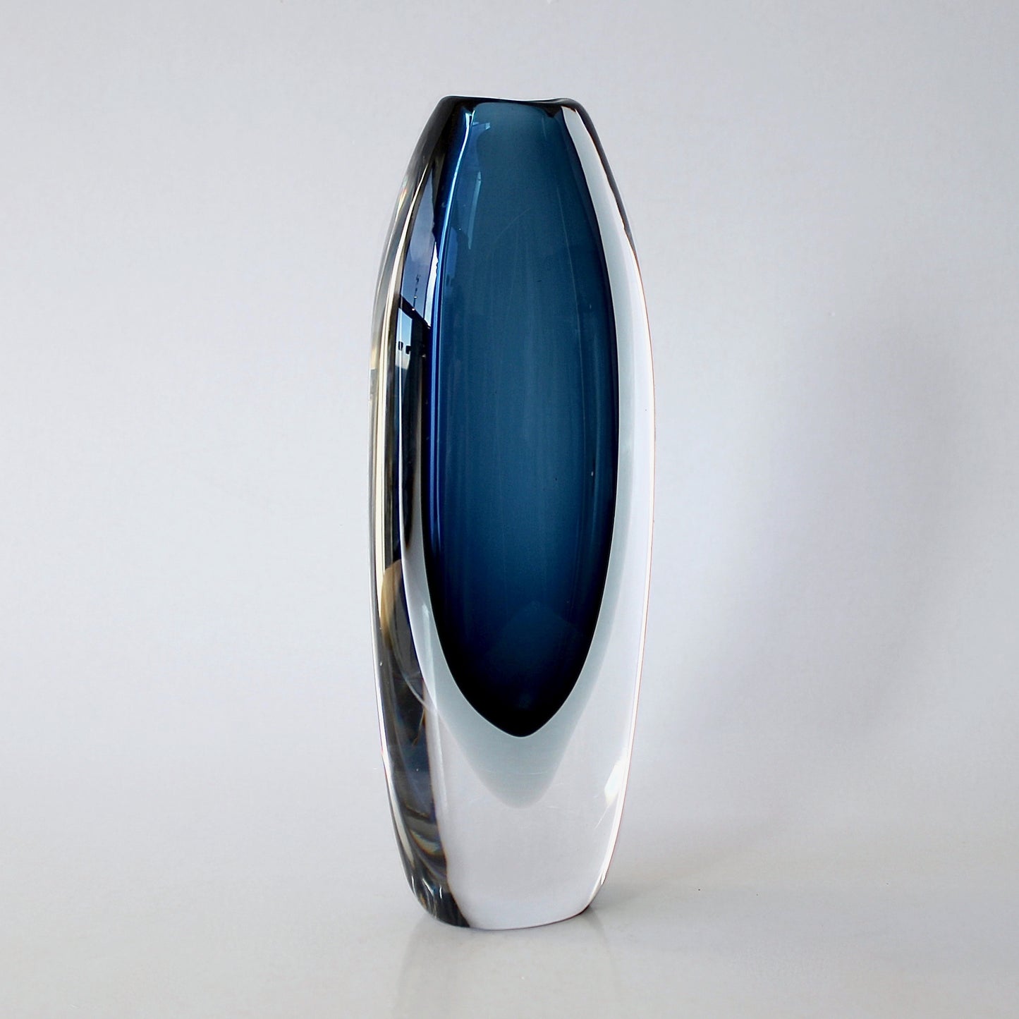 Vicke Lindstrand Vase