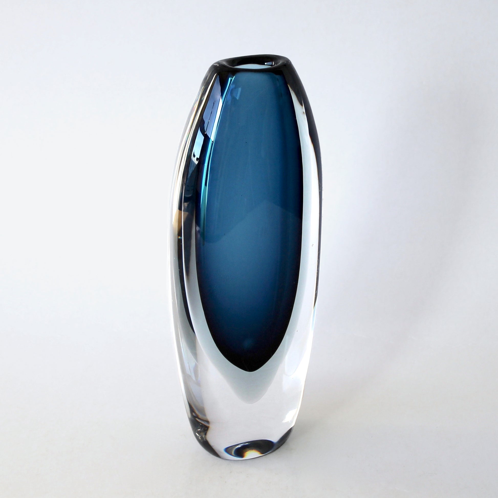 Vicke Lindstrand Vase
