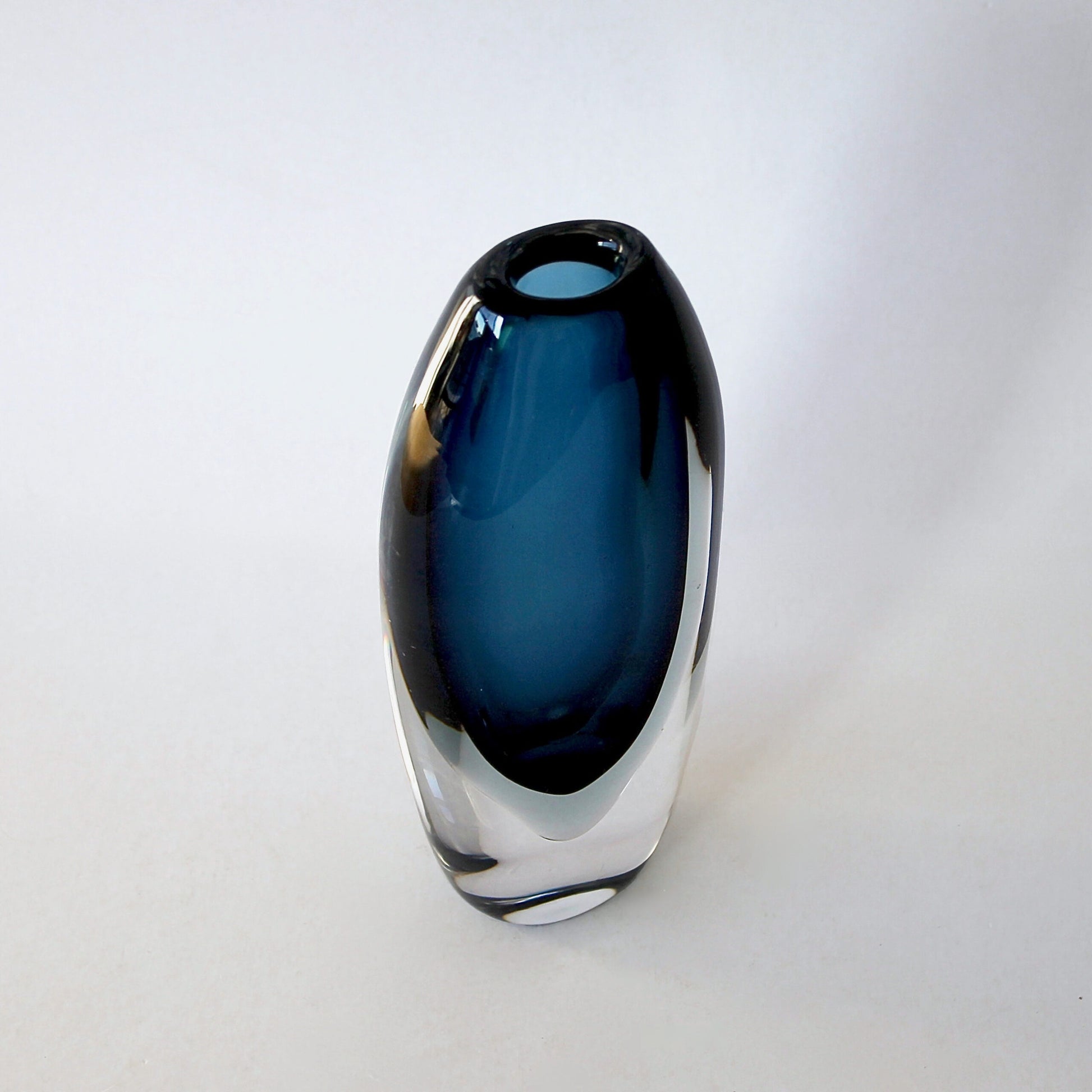 Vicke Lindstrand Vase