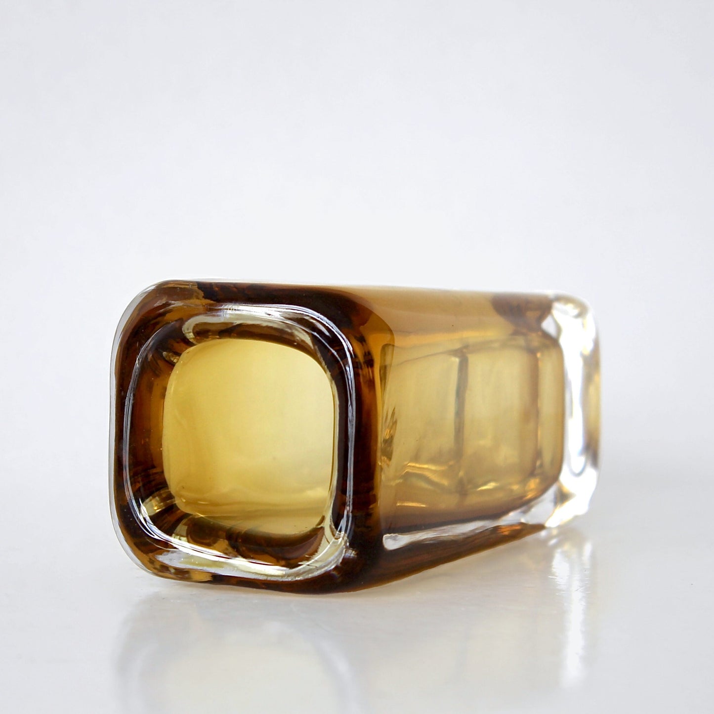 Vicke Lindstrand Vase