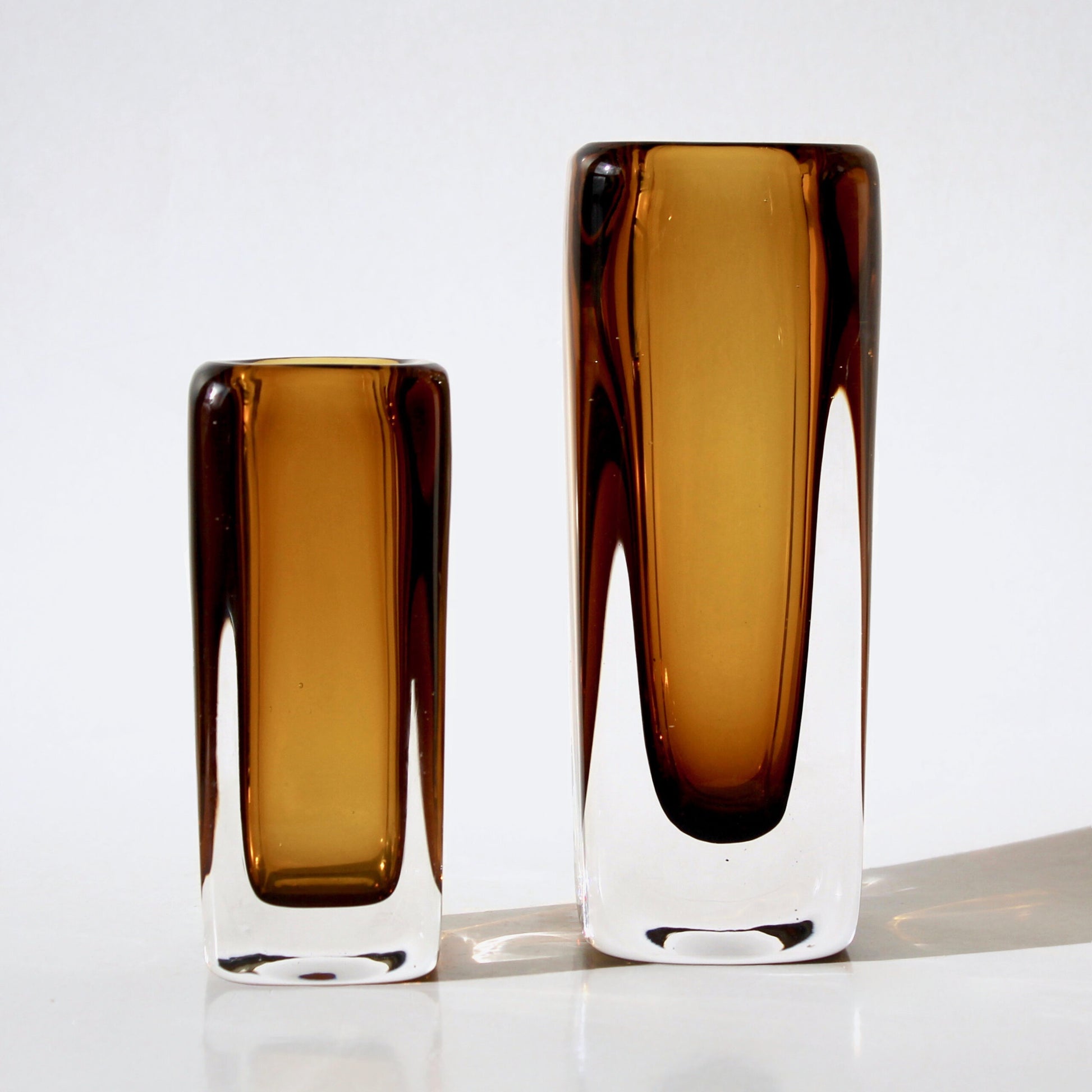 Vicke Lindstrand Vases