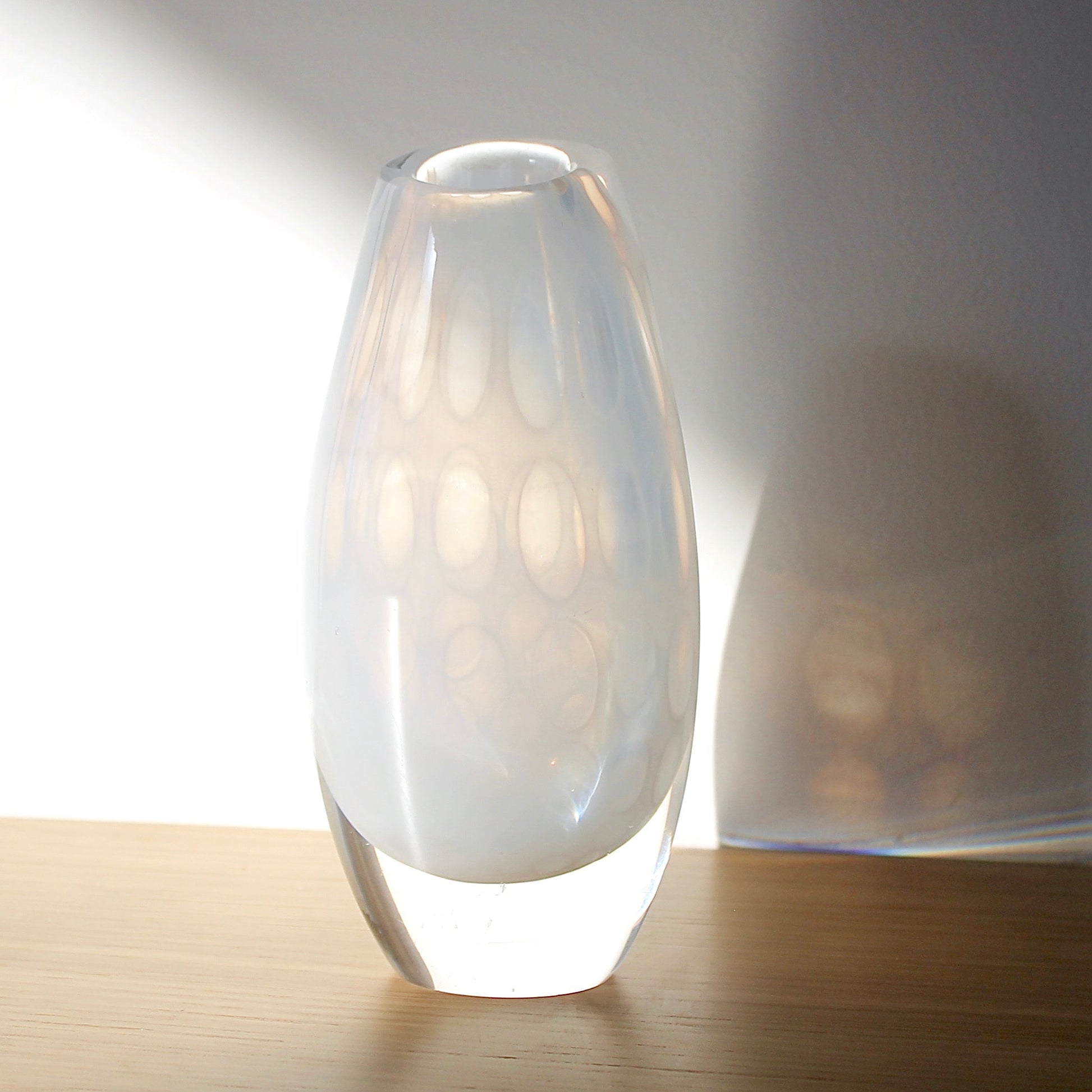 Vicke Lindstrand Vase