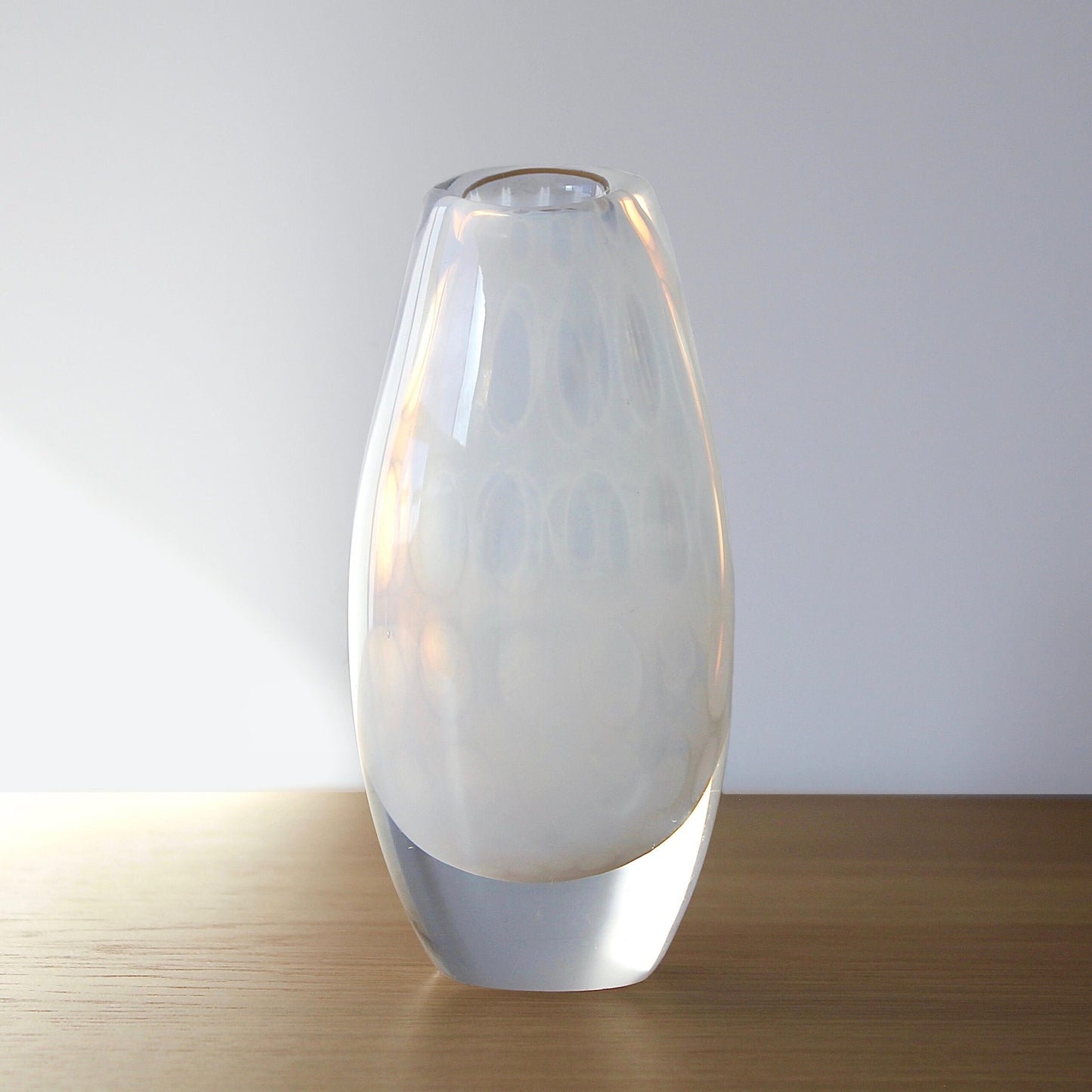 Vicke Lindstrand Vase