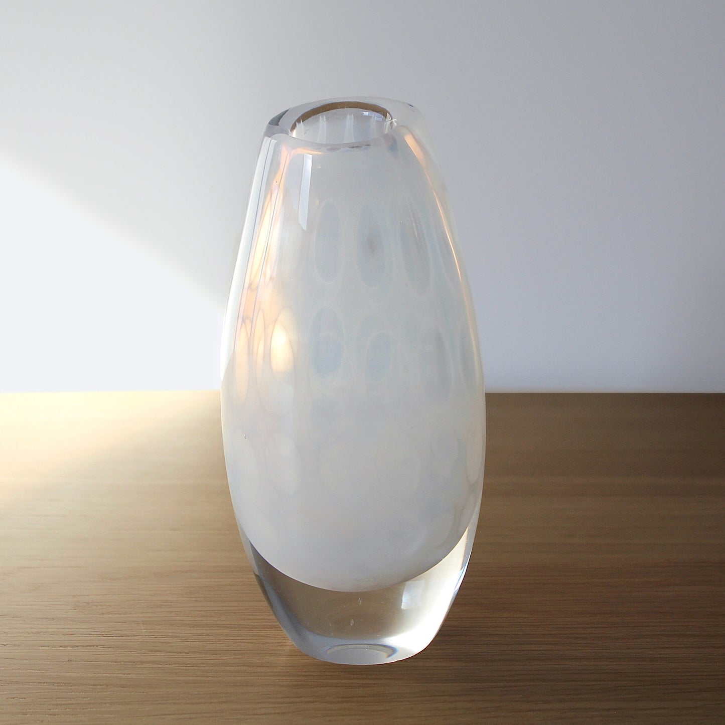 Vicke Lindstrand Vase