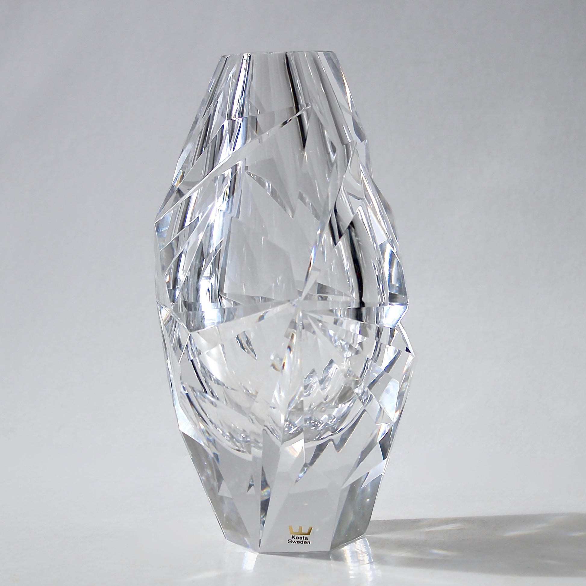 Vicke Lindstrand Vase