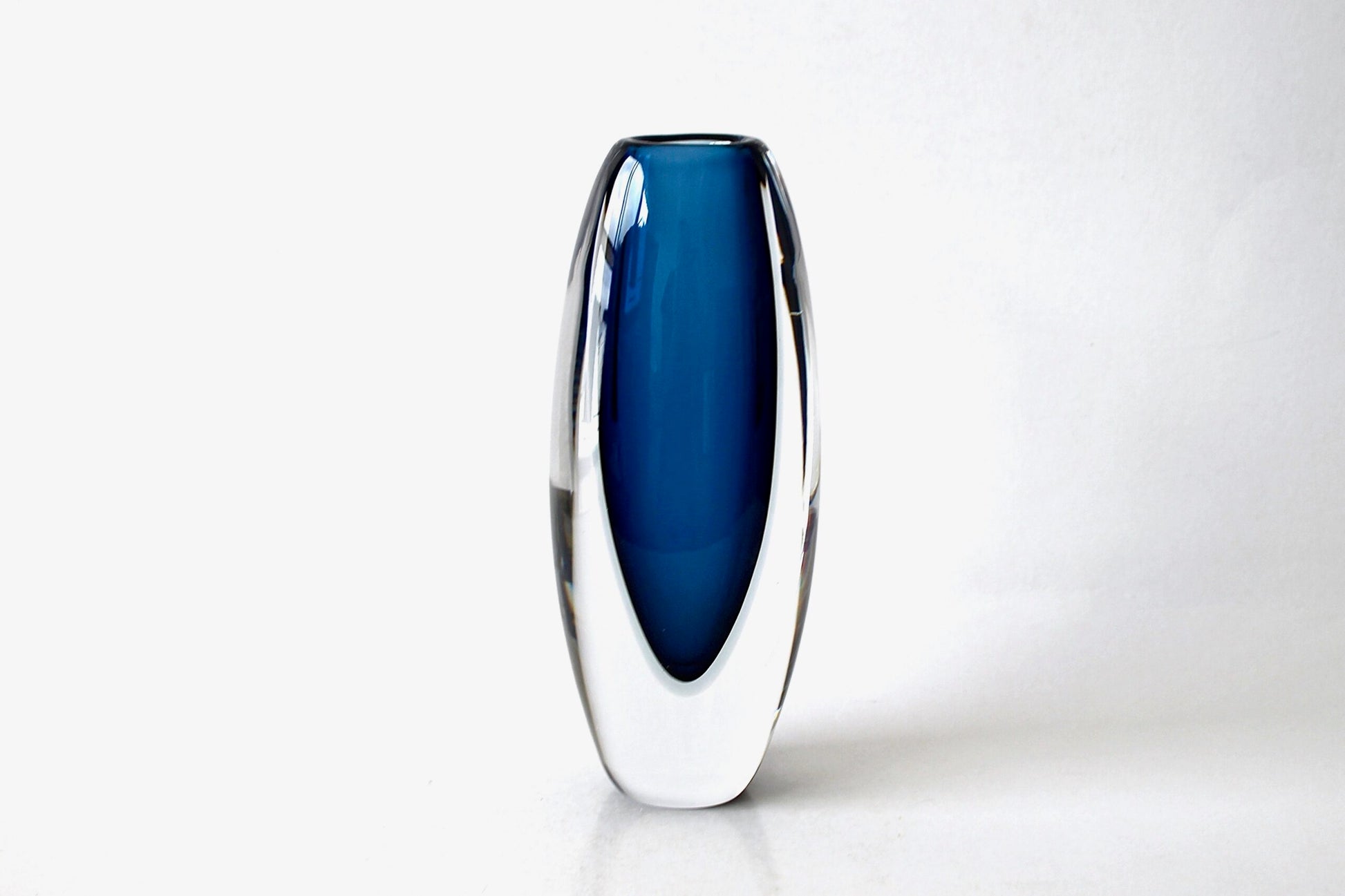 Vicke Lindstrand Vase