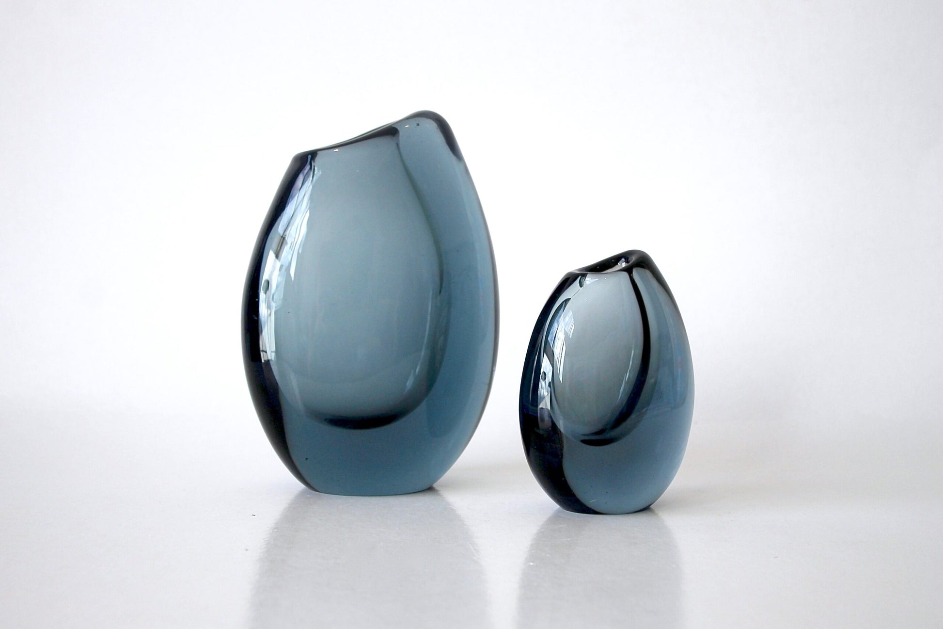 Vicke Lindstrand Vase