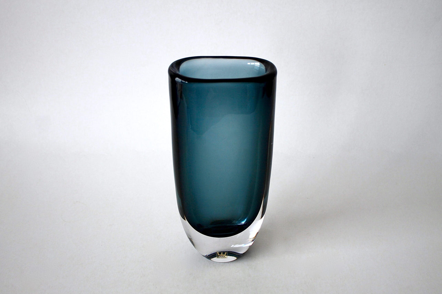 Vicke Lindstrand Vase