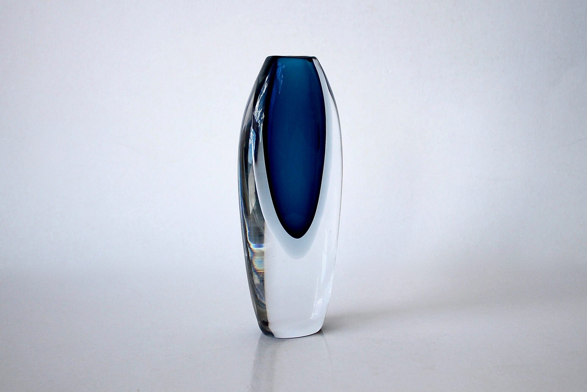 Vicke Lindstrand Vase