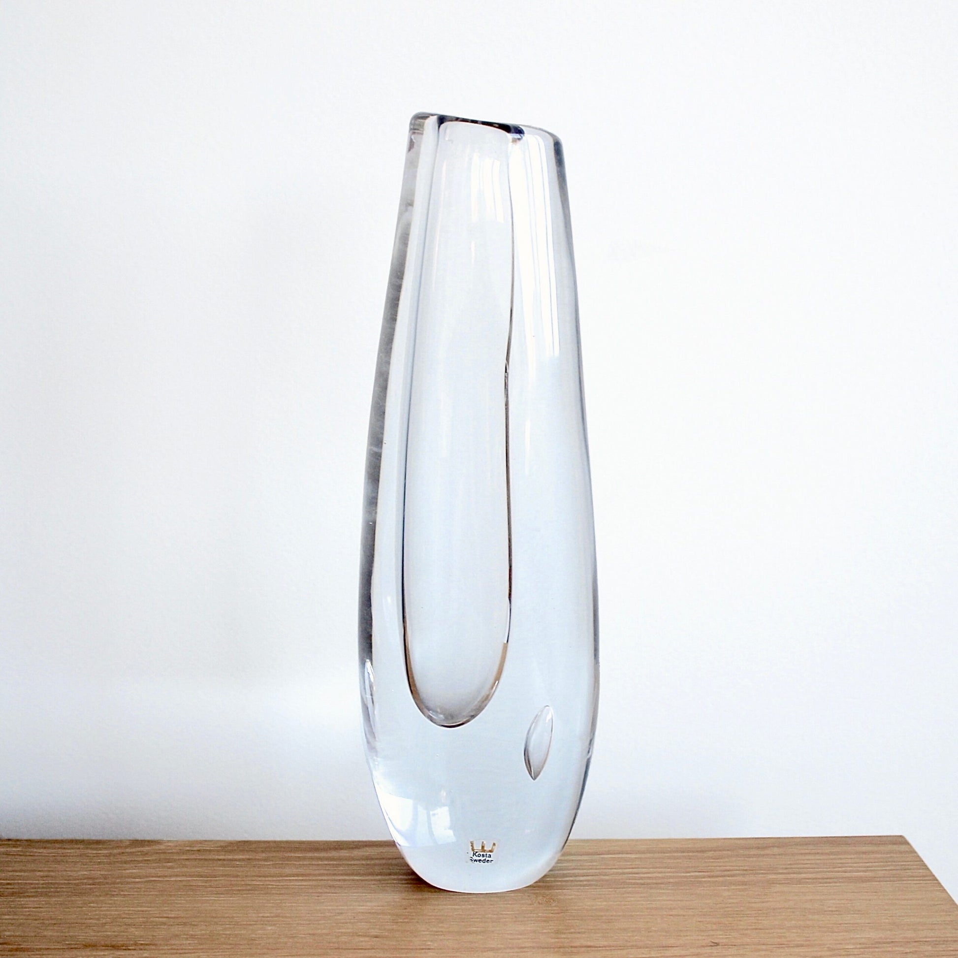 Vicke Lindstrand Vase