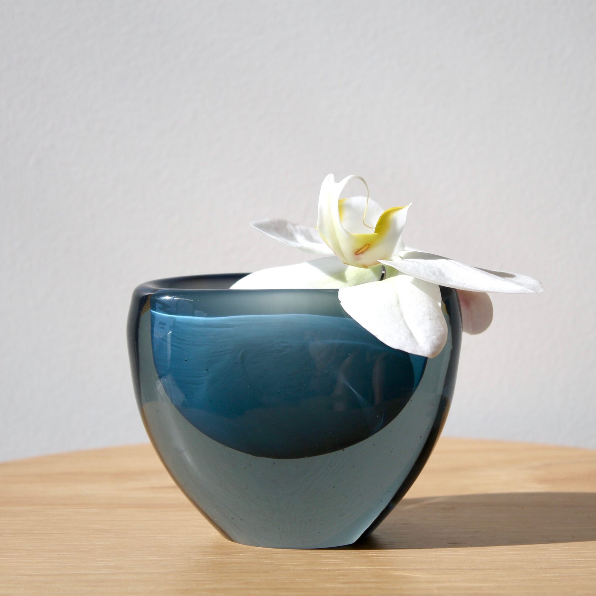 Vicke Lindstrand Vase