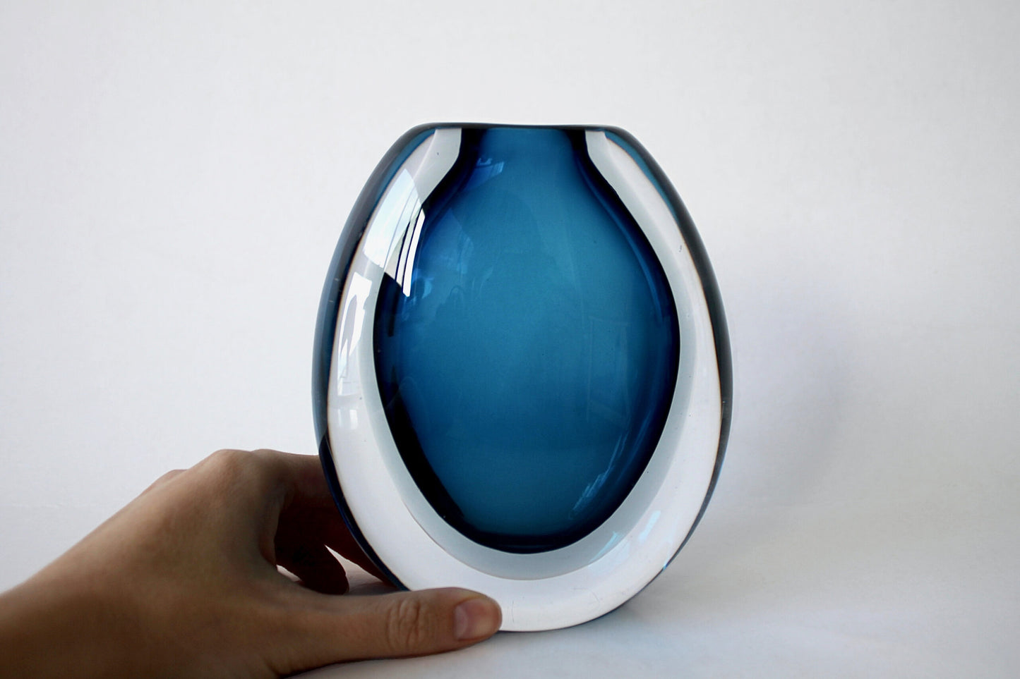 Vicke Lindstrand Vase