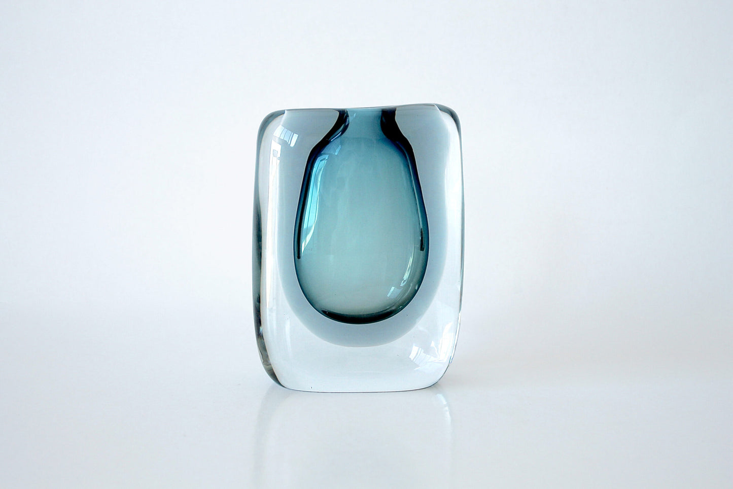 Vicke Lindstrand Vase