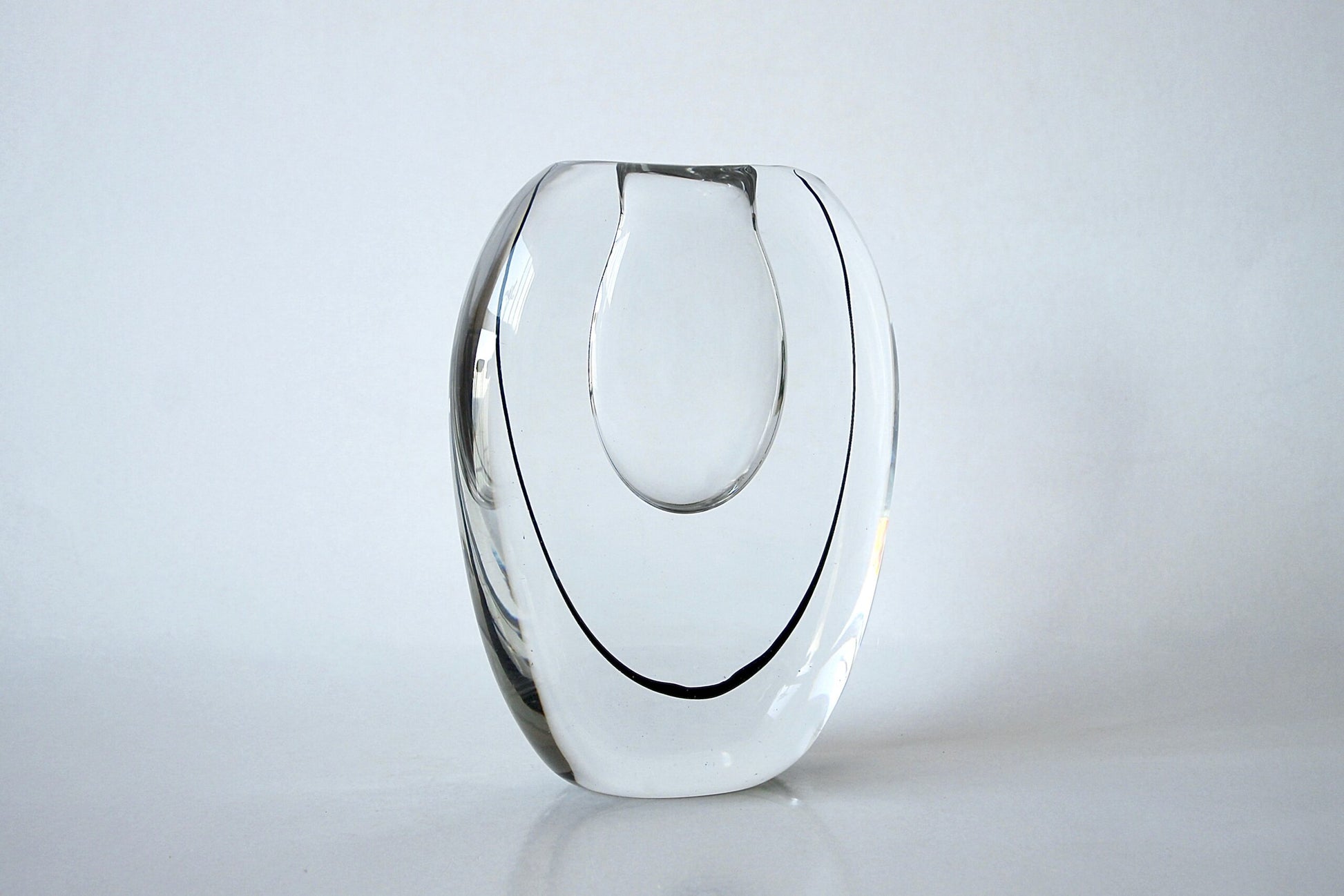 Vicke Lindstrand Vase