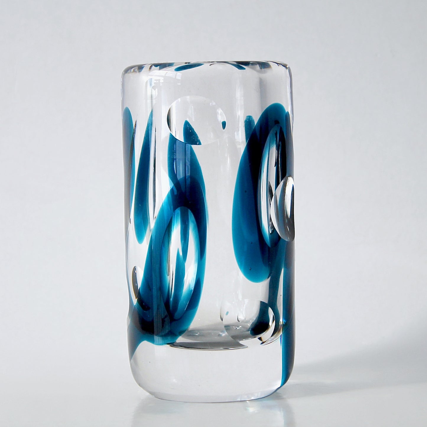 Vicke Lindstrand Vase