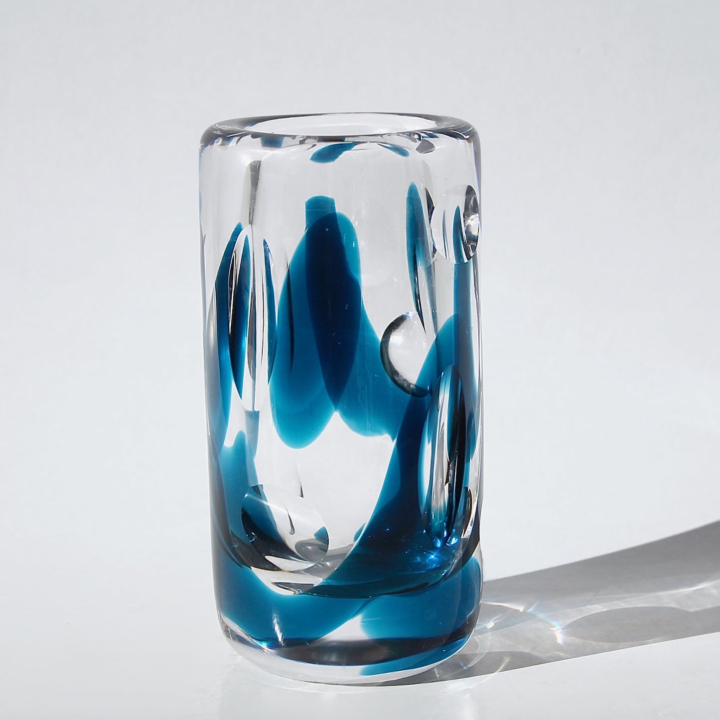 Vicke Lindstrand Vase