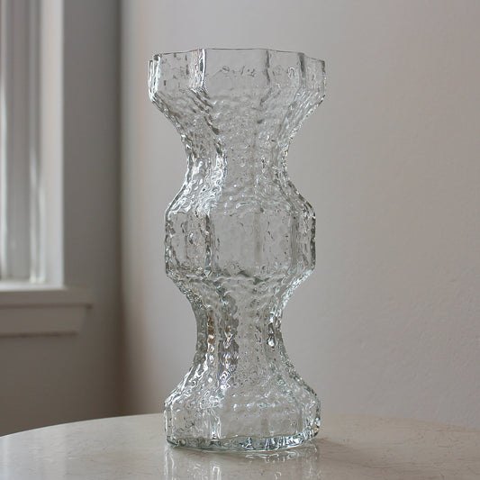 Nanny Still Vase