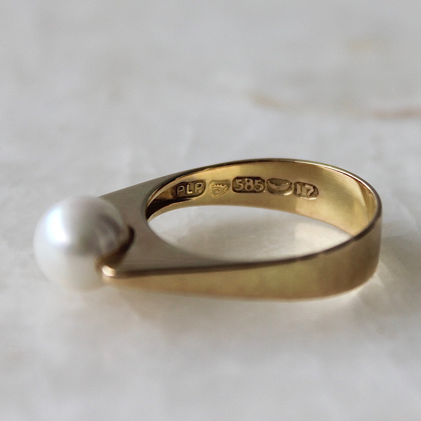 Peltonen & Kni Ring
