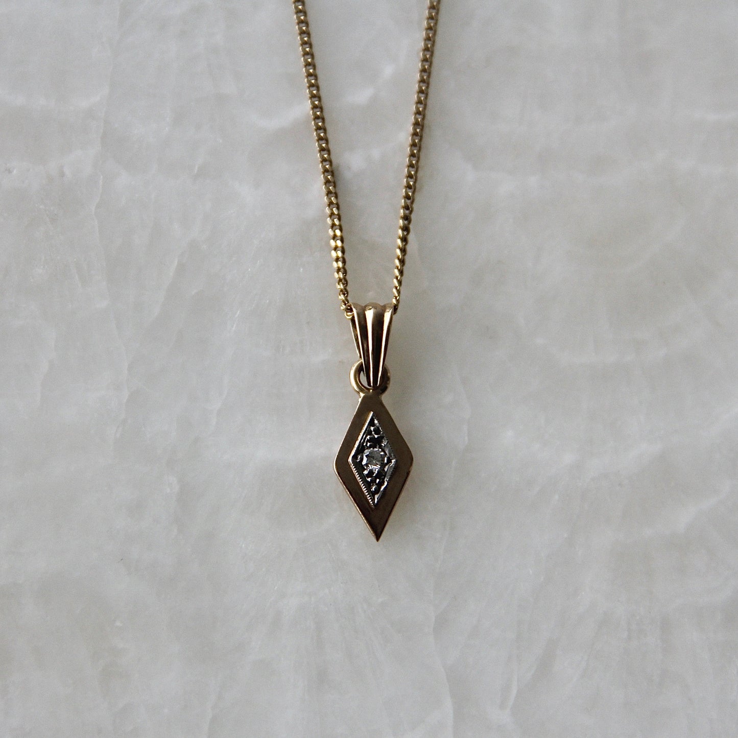 Erik G Johanssons Pendant