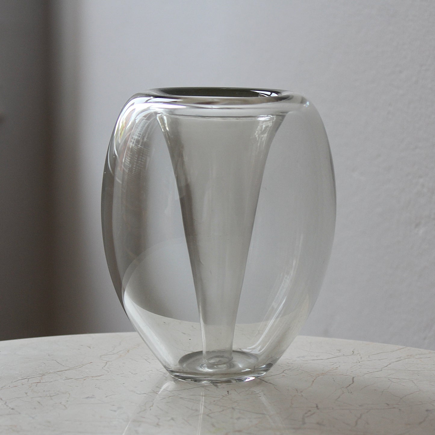 Saara Hopea Vase