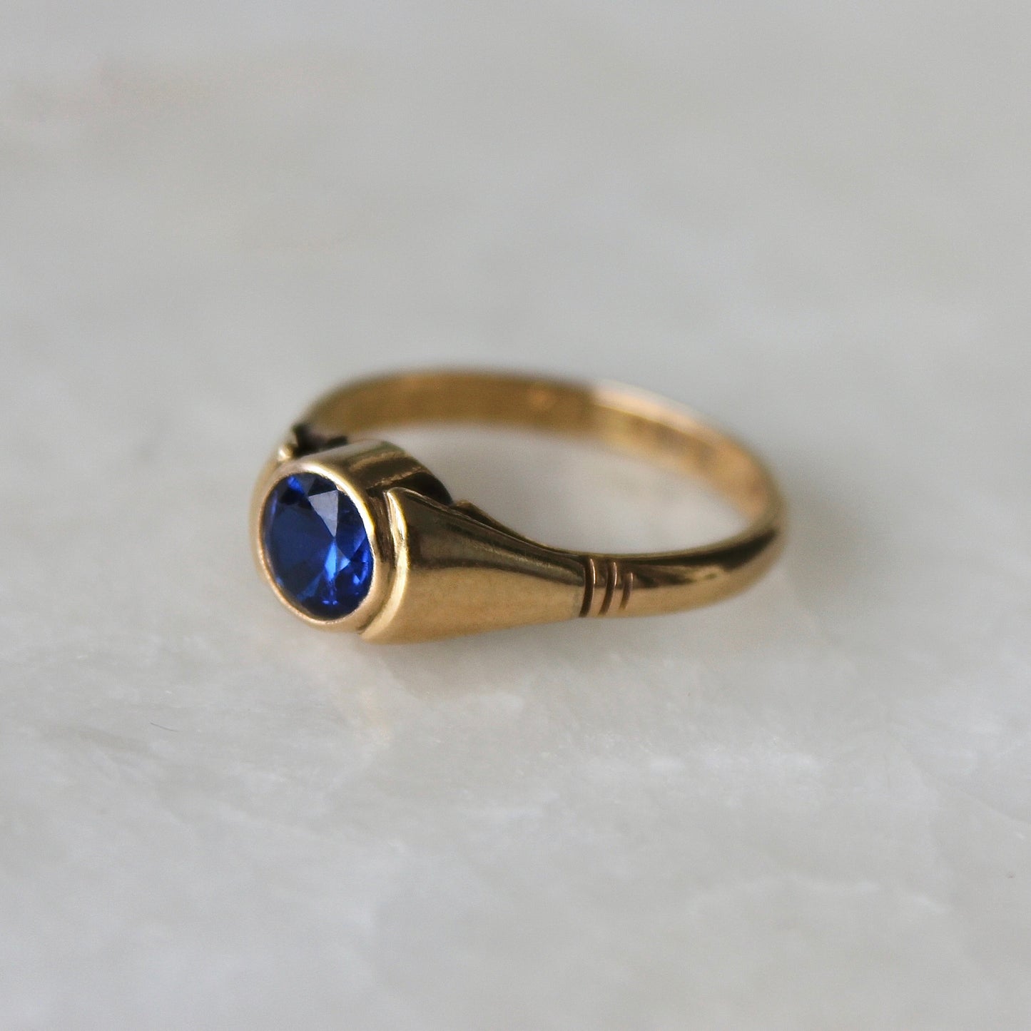 E. Hultberg Ring