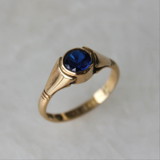 E. Hultberg Ring