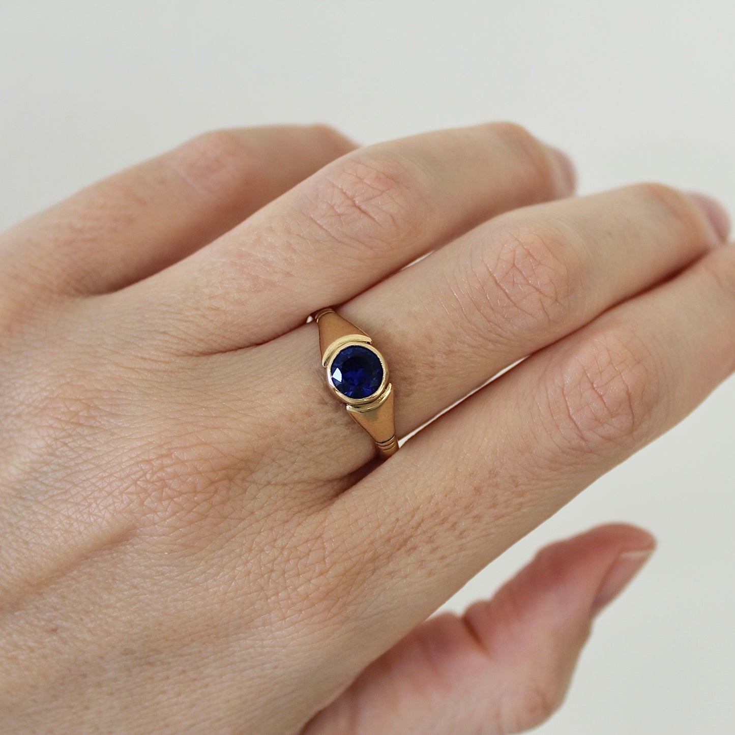 E. Hultberg Ring