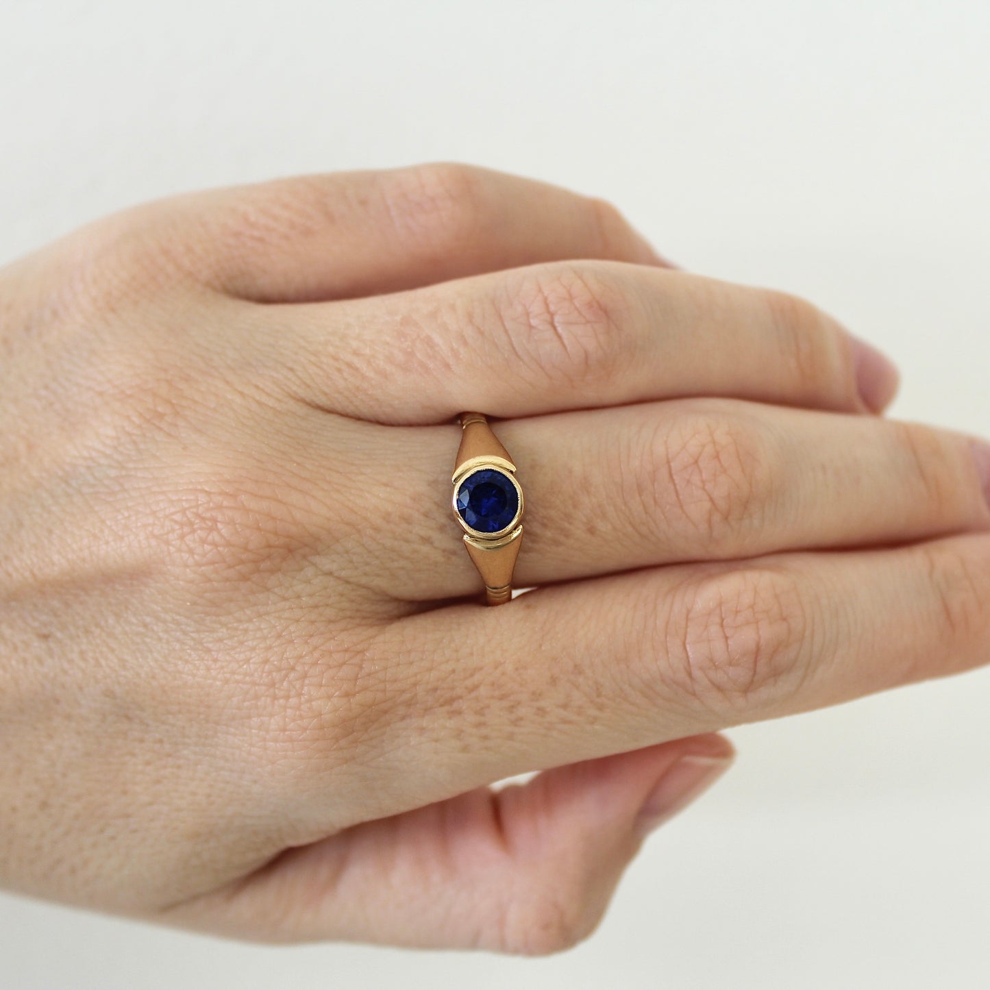 E. Hultberg Ring